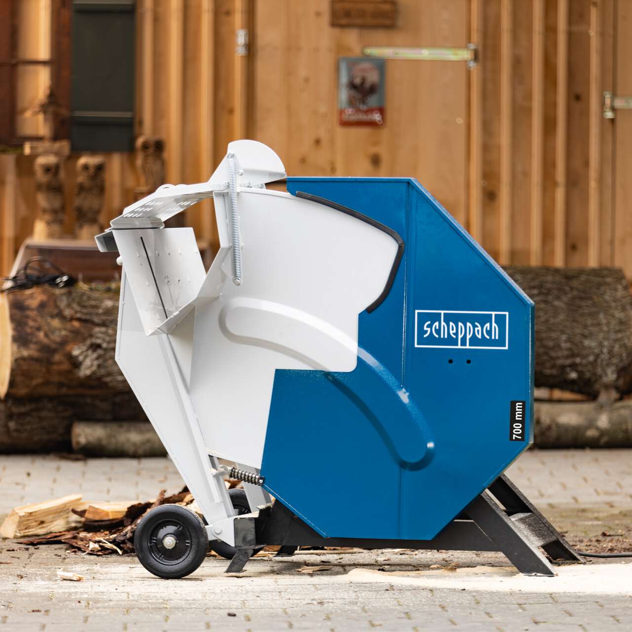 Wippsäge HS730 Scheppach mit Cover - 400V 50Hz 4500W | 700mm | HW-Sägeblatt | 1m Schnittlänge