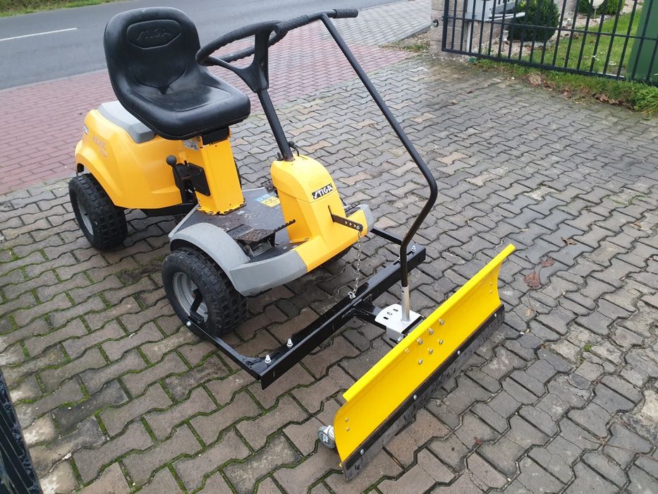 Schneeschild für Stiga Rasentraktor mit Adapter